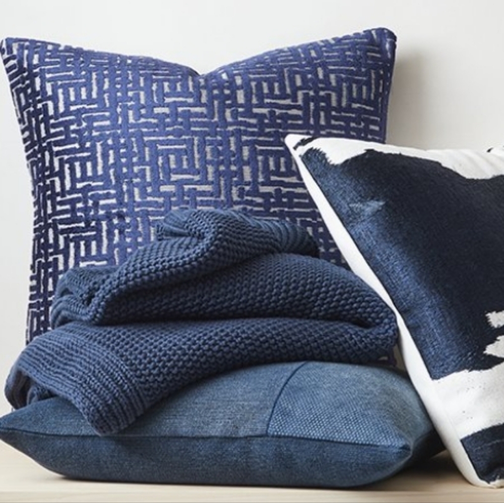 West Elm Crosshatch Jacquard Velvet Throw Pillow Navy & Gray 20" x 20"